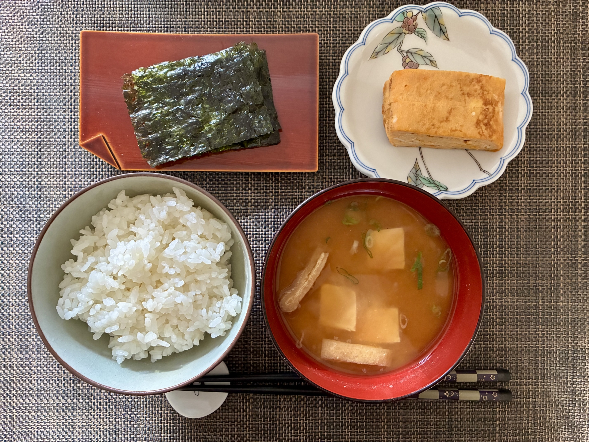 ごはん・パン・オートミールなど主食の食卓
