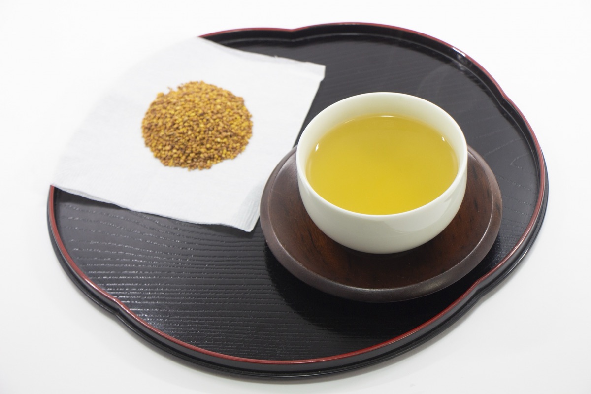 そば茶｜そばの実を焙煎したお茶のイメージ