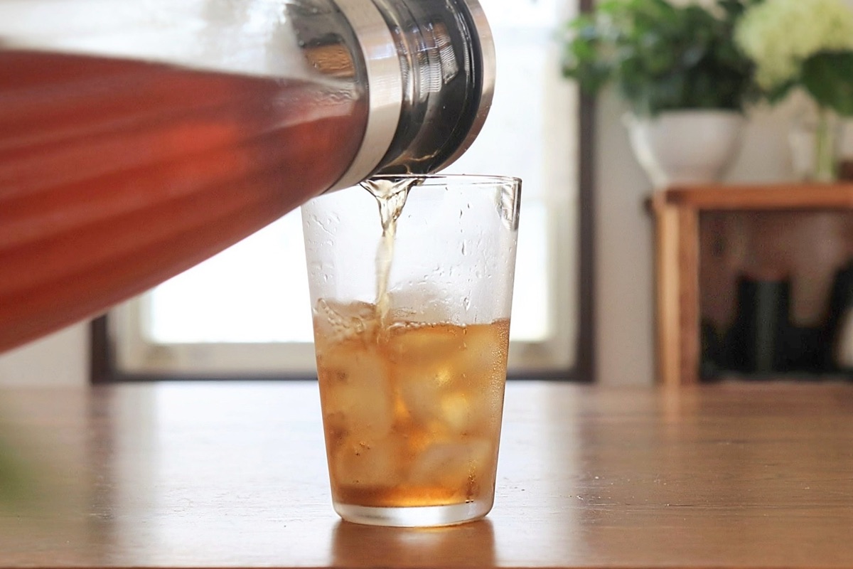 胡麻麦茶を注ぐ｜量の目安のイメージ