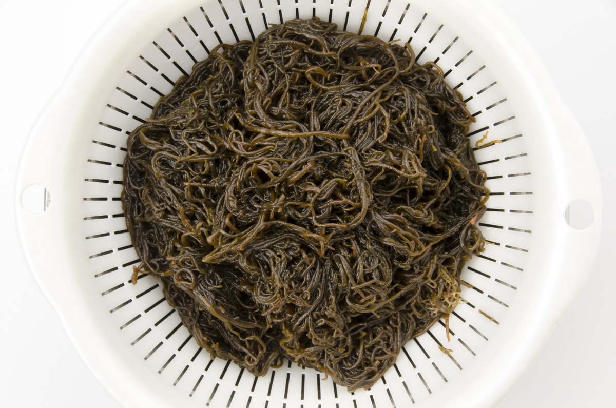 もずくの下ごしらえ｜汁ごと食べる工夫