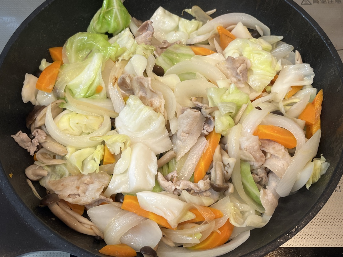 油で調理するにんじん｜吸収を助けるイメージ