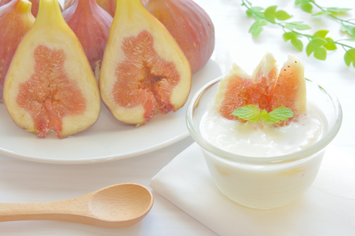 干しいちじくとヨーグルト｜食べ方のイメージ