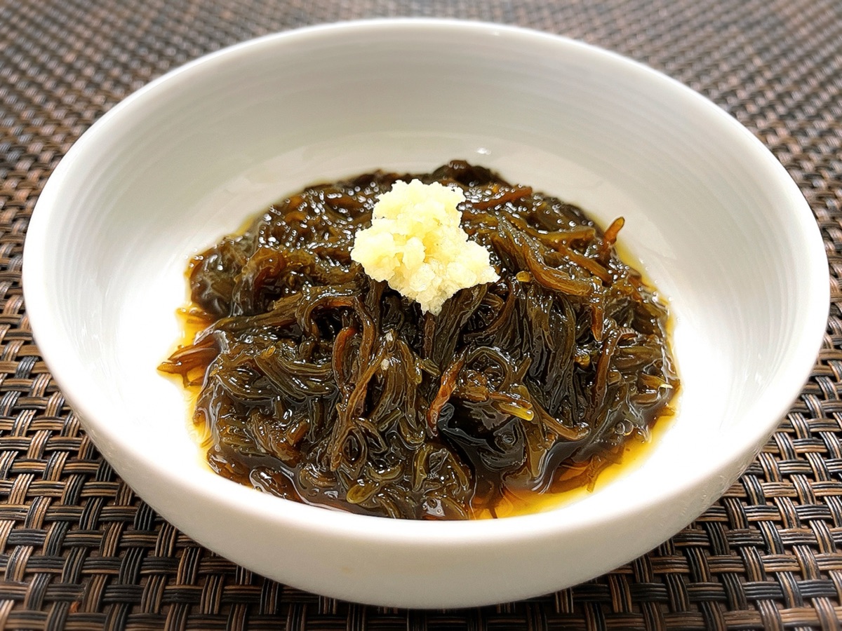 薬味を添えたもずく酢|食べ方のイメージ