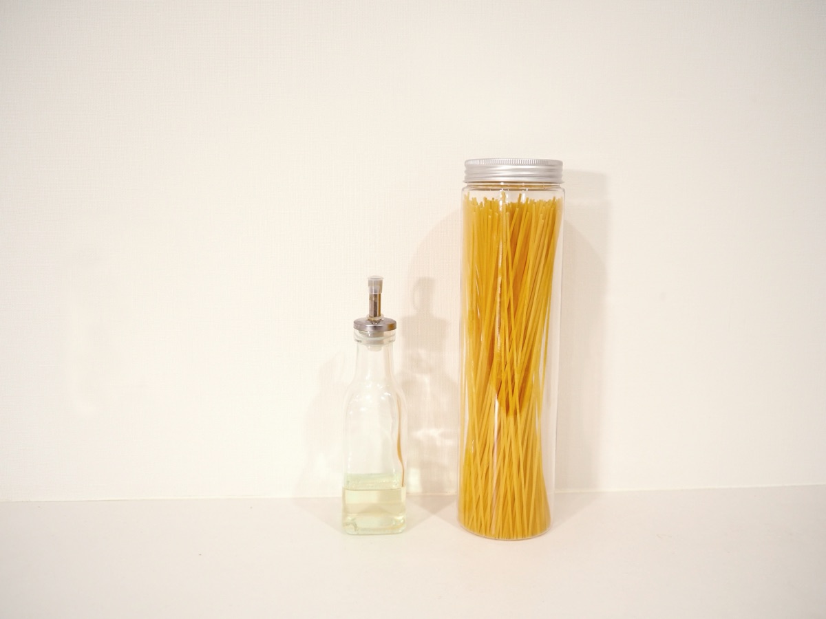えごま油の瓶｜保存と量を意識するイメージ