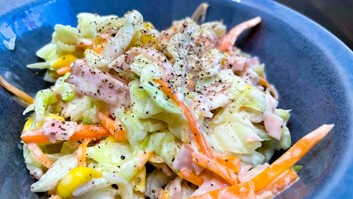 器に盛った発酵キャベツ｜生で食べるイメージ